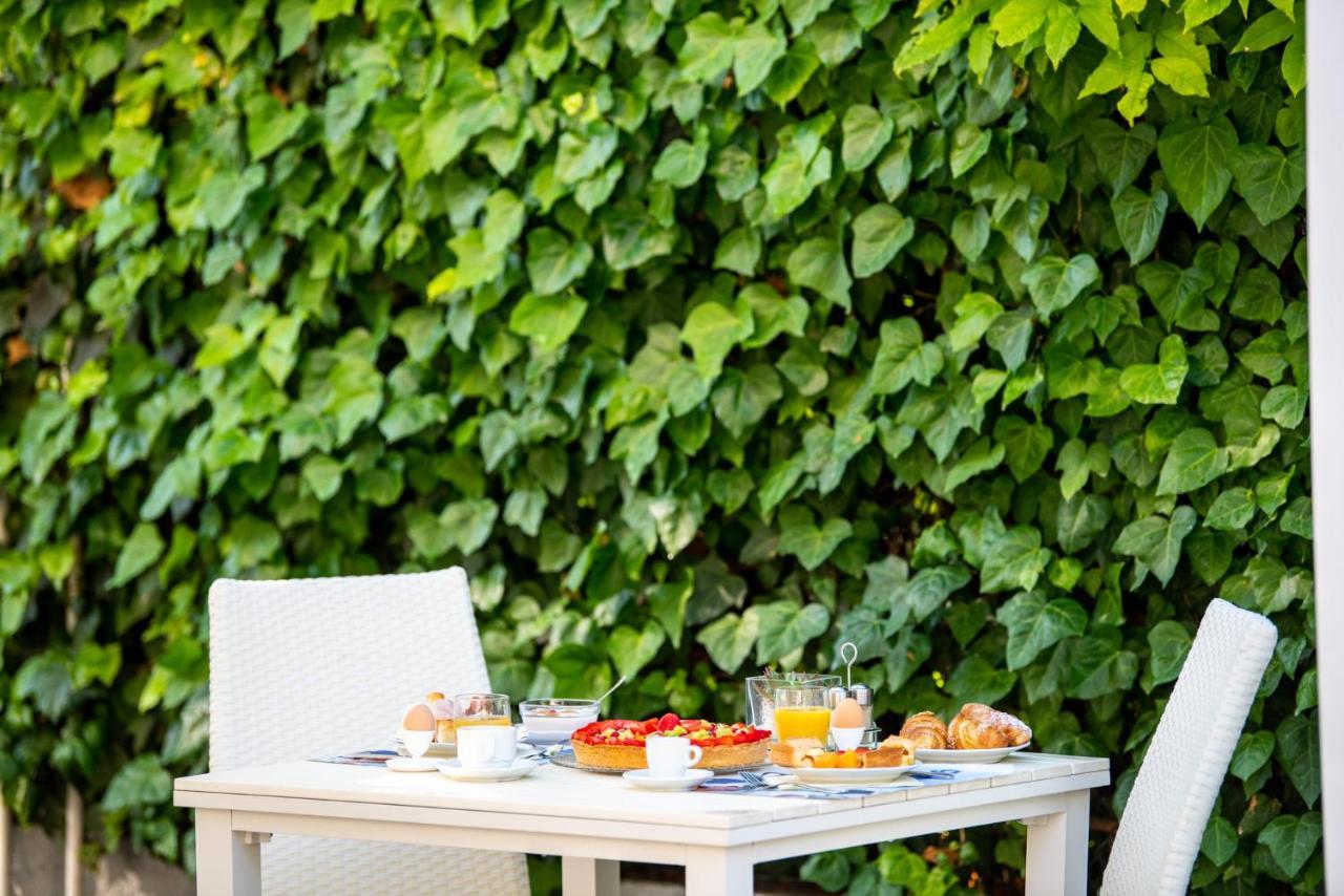 Hotel Helios Diano Marina Extérieur photo