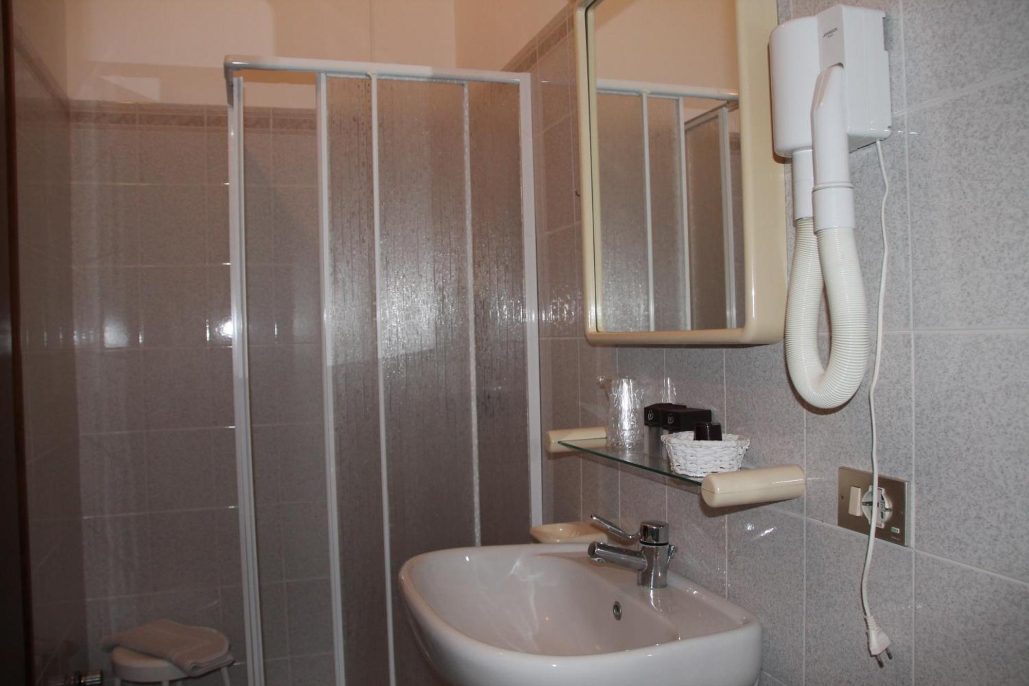 Hotel Helios Diano Marina Chambre photo